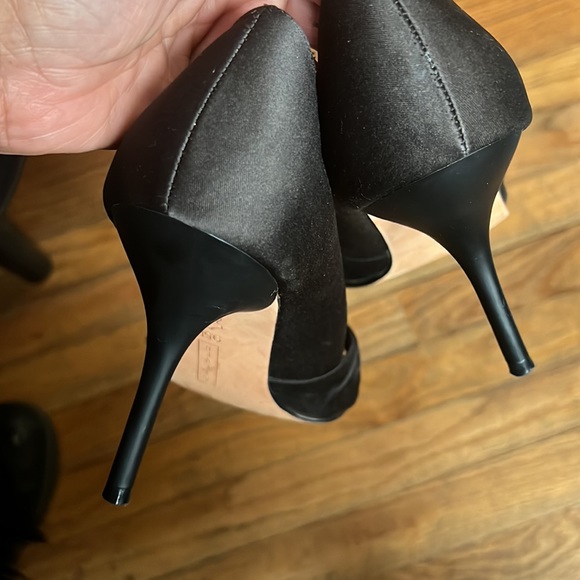 STEVEN Black Satin Open Toe Pearl & Rhinestone Heels size 9.5 - Picture 5 of 5